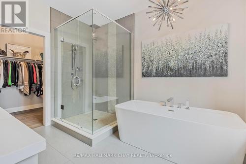 7 Walter James Pkwy, Springwater, ON - Indoor Photo Showing Bathroom