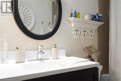 27 Schneider Avenue, Kitchener, ON - Indoor Photo Showing Bathroom
