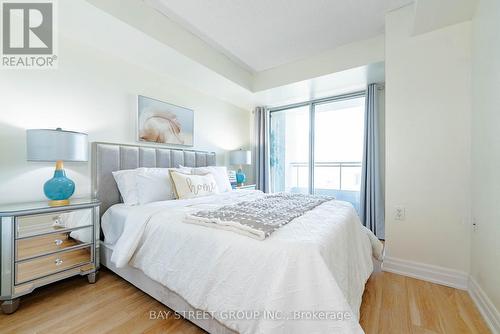 209 - 21 Hillcrest Avenue, Toronto, ON - Indoor Photo Showing Bedroom