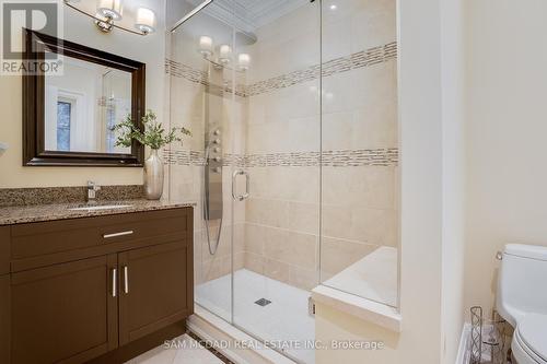 1604 Spring Rd, Mississauga, ON - Indoor Photo Showing Bathroom