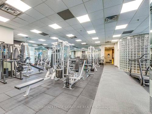 2207-77 Harbour Sq, Toronto, ON - Indoor Photo Showing Gym Room