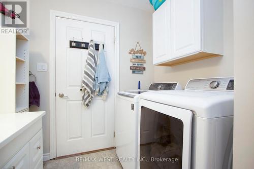46 Ojibway Dr N, Galway-Cavendish And Harvey, ON - Indoor Photo Showing Laundry Room