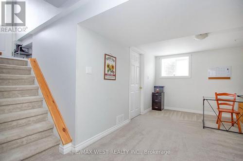 46 Ojibway Dr N, Galway-Cavendish And Harvey, ON - Indoor Photo Showing Other Room