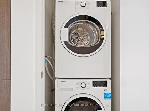 2111-55 Mercer St, Toronto, ON - Indoor Photo Showing Laundry Room