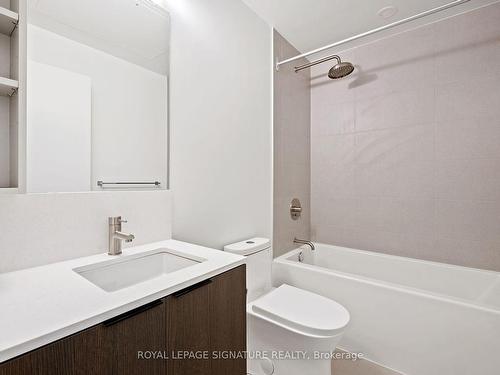 2111-55 Mercer St, Toronto, ON - Indoor Photo Showing Bathroom
