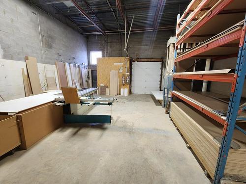 Warehouse - 714 Boul. Du Curé-Boivin, Boisbriand, QC - Indoor Photo Showing Garage