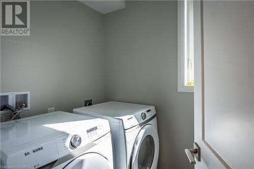 469 Market Street, Port Elgin, ON - Indoor Photo Showing Laundry Room