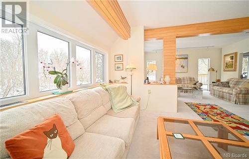 645 Waterloo Row, Fredericton, NB - Indoor Photo Showing Living Room