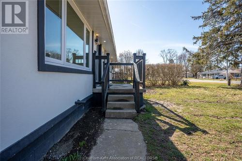 416 Indian Creek Road West, Chatham, ON - Outdoor