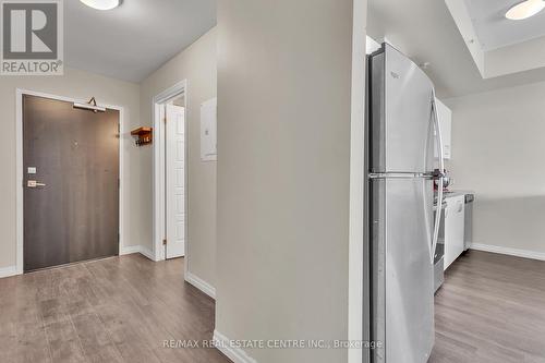 #313 -35 Kingsbury Sq, Guelph, ON - Indoor Photo Showing Other Room