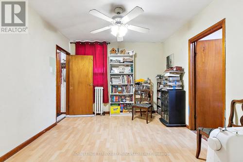 60 Thirtieth St, Toronto, ON - Indoor Photo Showing Other Room