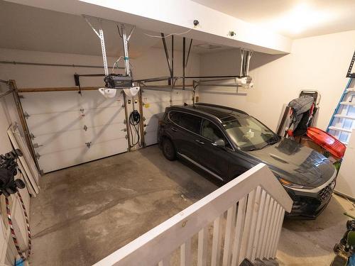 Stationnement - 139 Rue Bach, Vaudreuil-Dorion, QC - Indoor Photo Showing Garage