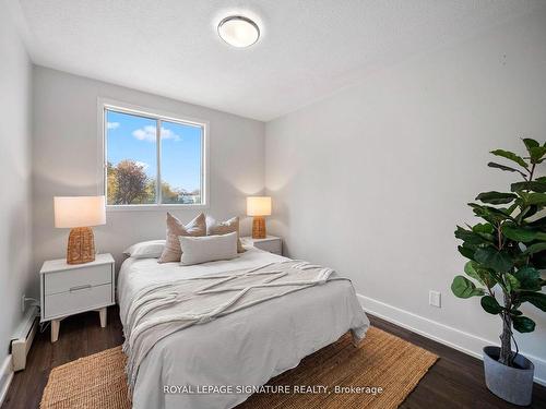 A202-135 Atherley Rd, Orillia, ON - Indoor Photo Showing Bedroom