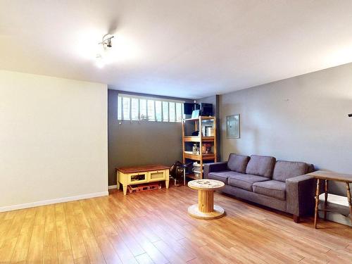 Family room - 595  - 599 Rue Clos-Des-Vignes, Prévost, QC - Indoor Photo Showing Living Room