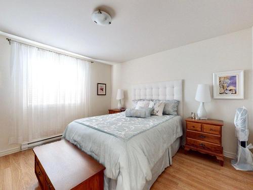 Chambre Ã  coucher principale - 595  - 599 Rue Clos-Des-Vignes, Prévost, QC - Indoor Photo Showing Bedroom