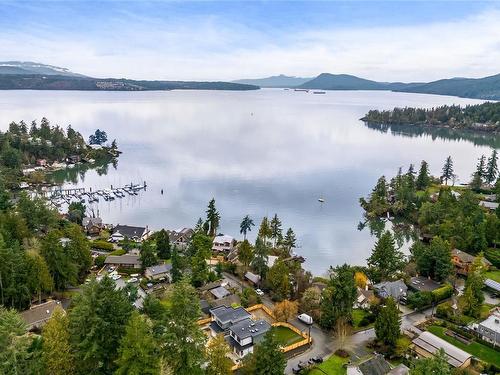 628 Cove Cres, North Saanich, BC - Outdoor With Body Of Water With View