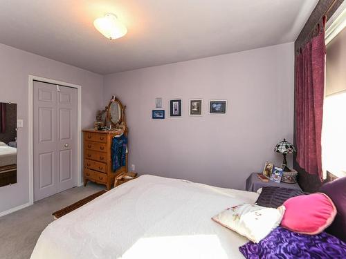 4-485 21St St, Courtenay, BC - Indoor Photo Showing Bedroom