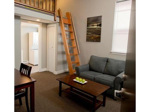 931 1St Ave West, Prince Rupert, BC - Indoor Photo Showing Living Room