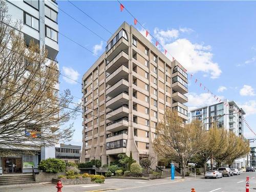 602-1034 Johnson St, Victoria, BC - Outdoor With Balcony With Facade