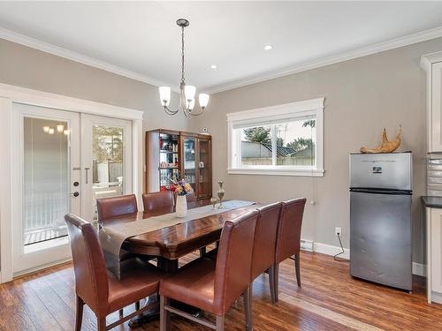 157 Maddock Ave West, Saanich, BC - Indoor Photo Showing Dining Room