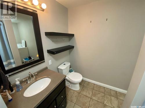62 Haultain Avenue, Yorkton, SK - Indoor Photo Showing Bathroom