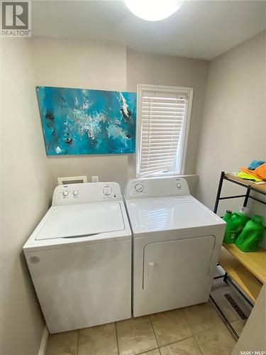 62 Haultain Avenue, Yorkton, SK - Indoor Photo Showing Laundry Room
