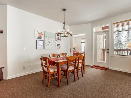 224-255 Feathertop Way, Big White, BC - Indoor Photo Showing Dining Room