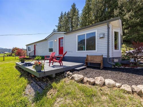 2752 Salmon River Road, Salmon Arm, BC - Outdoor With Exterior