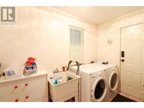 772 Balsam Avenue, Penticton, BC - Indoor Photo Showing Laundry Room