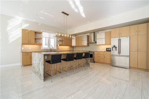 78 Hickory Avenue, Niagara-On-The-Lake, ON - Indoor Photo Showing Kitchen With Upgraded Kitchen