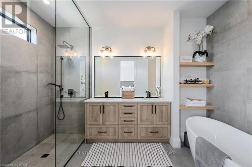 2184 Linkway Boulevard, London, ON - Indoor Photo Showing Bathroom
