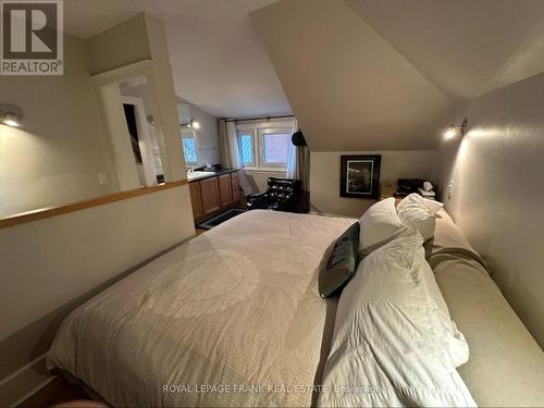 550 Waterford Street, Peterborough, ON - Indoor Photo Showing Bedroom