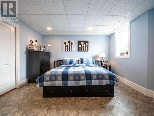 700 Mobley Road, Tappen, BC - Indoor Photo Showing Bedroom