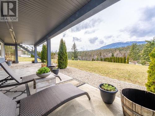 700 Mobley Road, Tappen, BC - Outdoor With Exterior