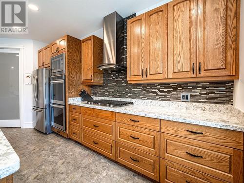 700 Mobley Road, Tappen, BC - Indoor Photo Showing Kitchen
