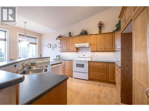 2537 Rhinestone Road, West Kelowna, BC - Indoor Photo Showing Kitchen With Double Sink