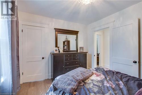 929 Colborne St, London, ON - Indoor Photo Showing Bedroom