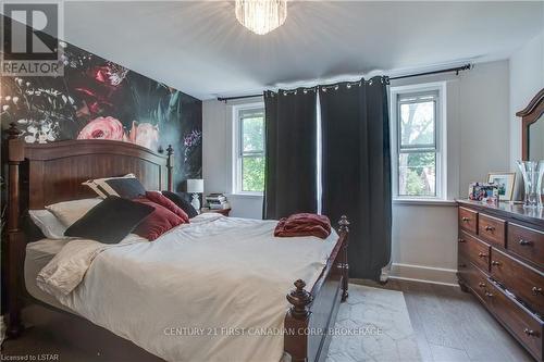 929 Colborne St, London, ON - Indoor Photo Showing Bedroom