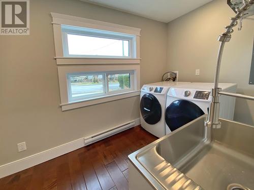 1 1034 W 1St Avenue, Prince Rupert, BC - Indoor Photo Showing Laundry Room