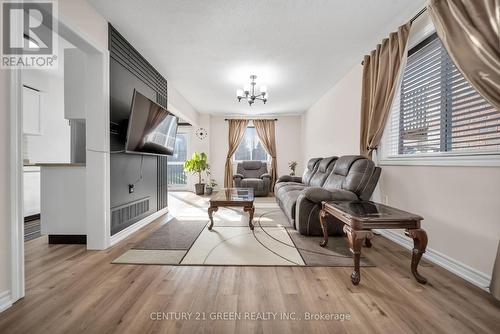 33 Fenchurch Manr S, Barrie, ON - Indoor