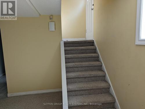 1292 Twin Oaks Dell, Mississauga, ON - Indoor Photo Showing Other Room