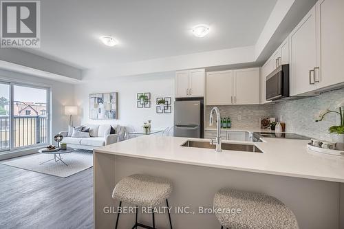 #6 -8 Marquette Ave, Toronto, ON - Indoor Photo Showing Kitchen With Double Sink With Upgraded Kitchen