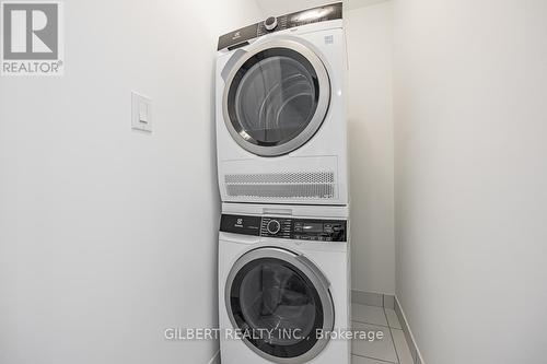 #6 -8 Marquette Ave, Toronto, ON - Indoor Photo Showing Laundry Room