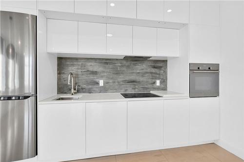36 James Street S|Unit #702, Hamilton, ON - Indoor Photo Showing Kitchen With Upgraded Kitchen
