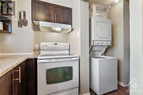 200 Bay Street Unit#1102, Ottawa, ON - Indoor Photo Showing Laundry Room