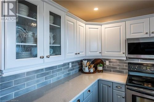 524 Wellington Street E, Mount Forest, ON - Indoor Photo Showing Kitchen