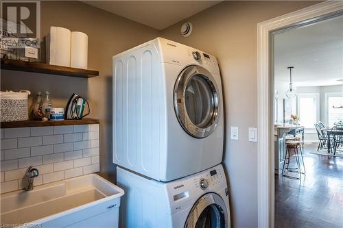 524 Wellington Street E, Mount Forest, ON - Indoor Photo Showing Laundry Room