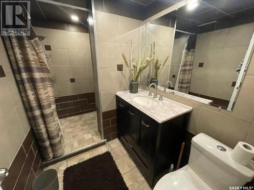 633 Mary Street, Canora, SK - Indoor Photo Showing Bathroom