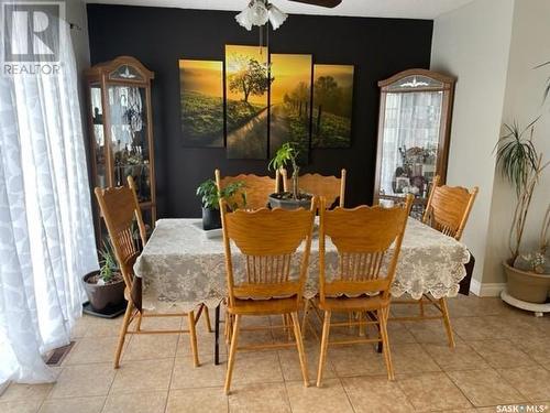 633 Mary Street, Canora, SK - Indoor Photo Showing Dining Room