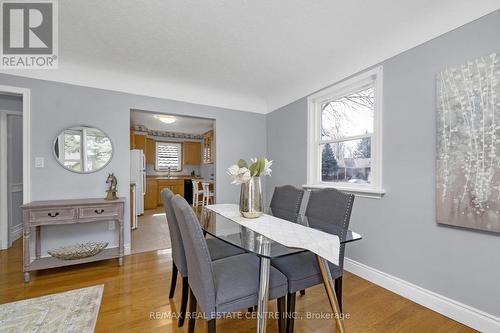 9 Dundas St E, Erin, ON - Indoor Photo Showing Dining Room